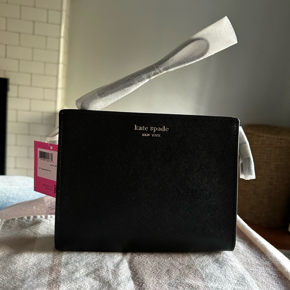 NWT Kate Spade Clutch Wristlet Excellent Condition Unique Size Fits All You Need - Picture 6 of 10